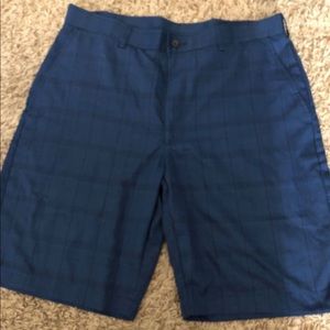 Men’s golf shorts